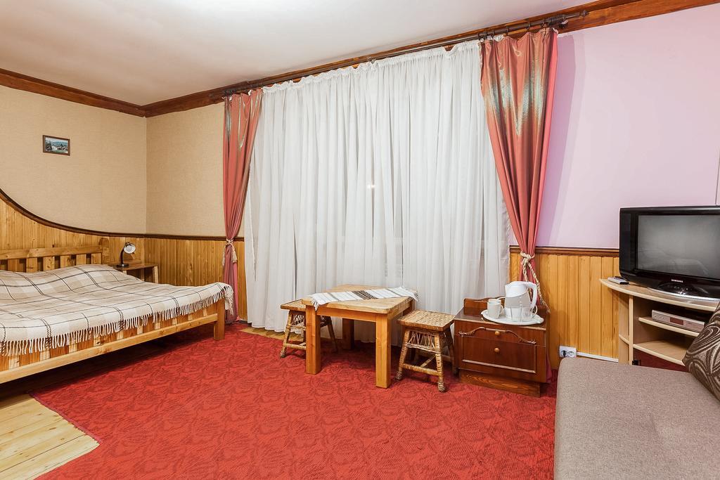 Vatra Hotel Jaremtsje Buitenkant foto