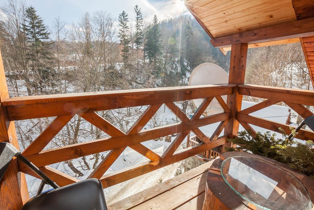 Vatra Hotel Jaremtsje Buitenkant foto